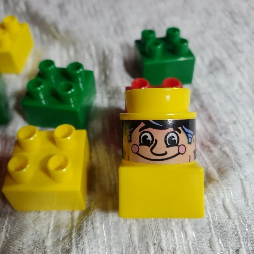 Mega Bloks 8pc First Builders Toddler Toy Multicolor Building Blocks Figure Set